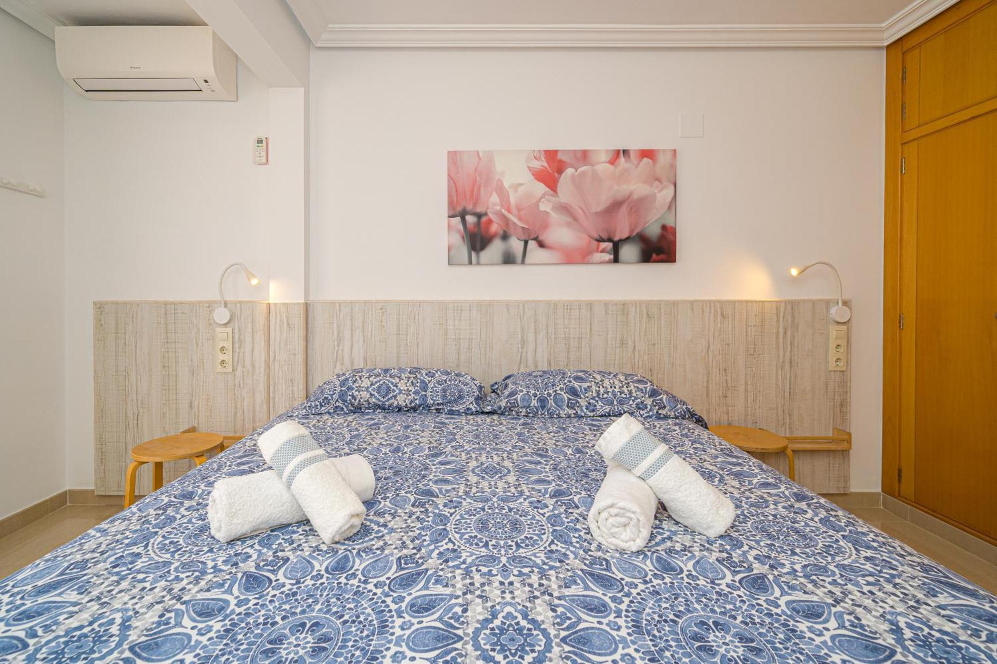 Front Line Apartment Jakarta 2 El Campello Exterior photo